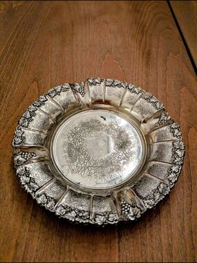 Ornate Silver-Plated Decorative Trinket Dish